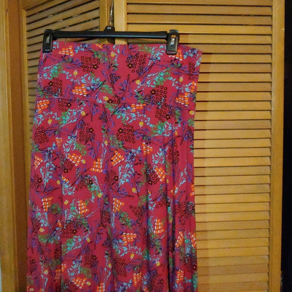 LulaRoe Maxi Skirt